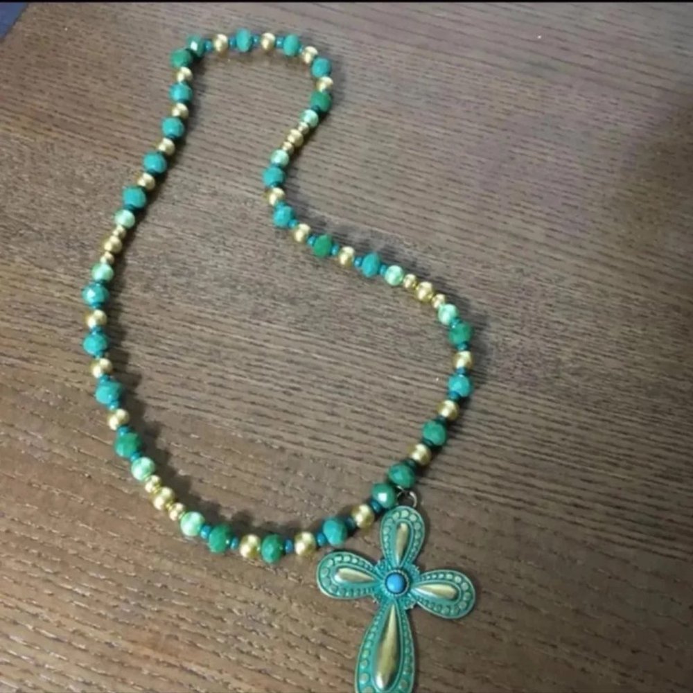 Beads and Stones long string necklace NWOT